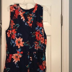 Plus size sleeveless dress with great detail